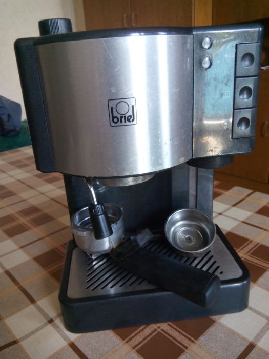 кафе машина за еспресо BRIEL