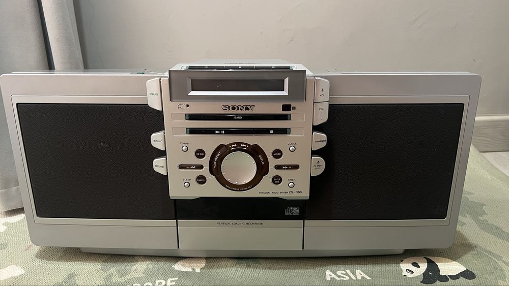 Sony ZS-D55 портативная аудиосистема