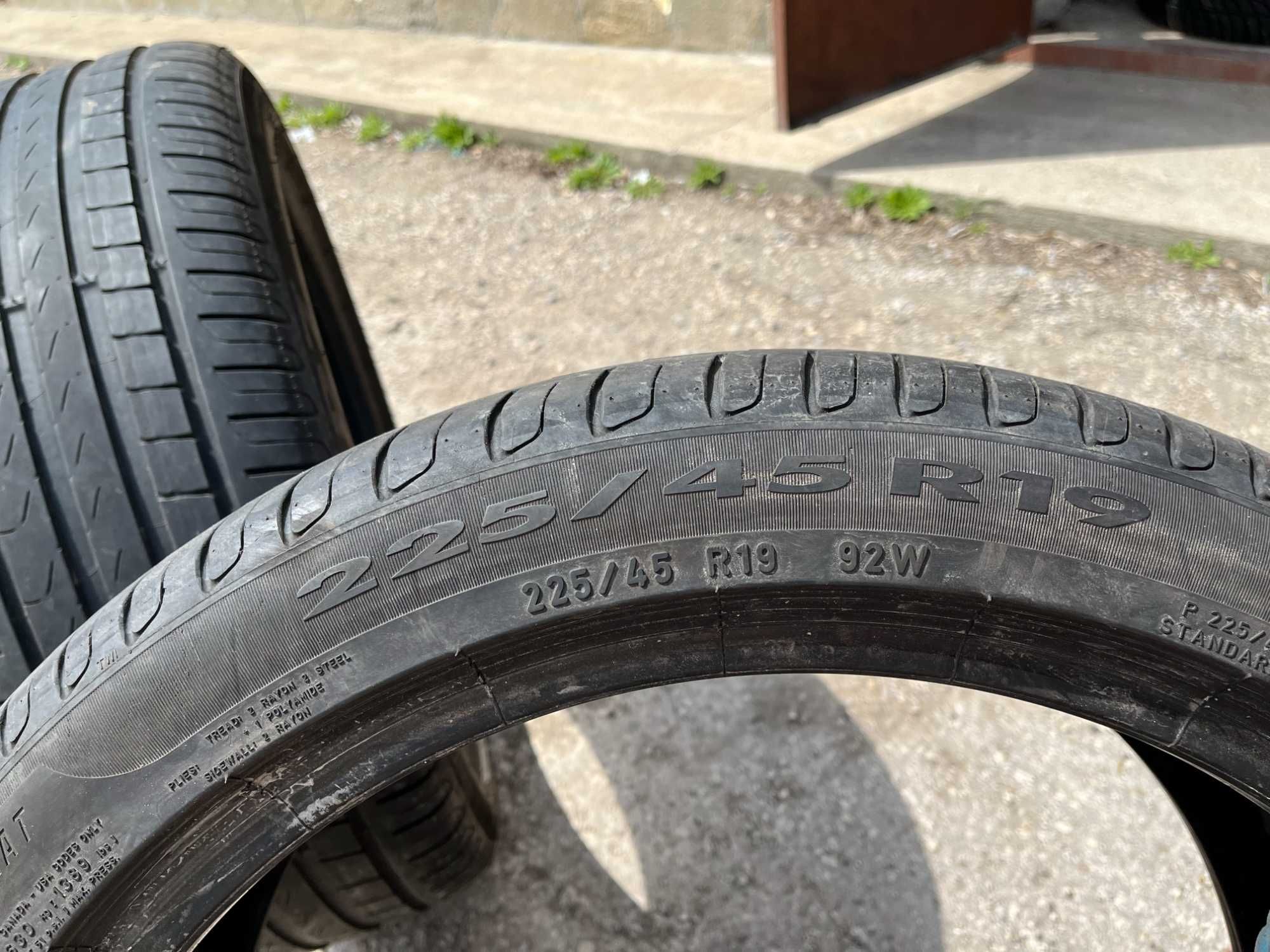 2 бр. летни гуми 225/45/19 Pirelli RSC DOT 1518 4 mm