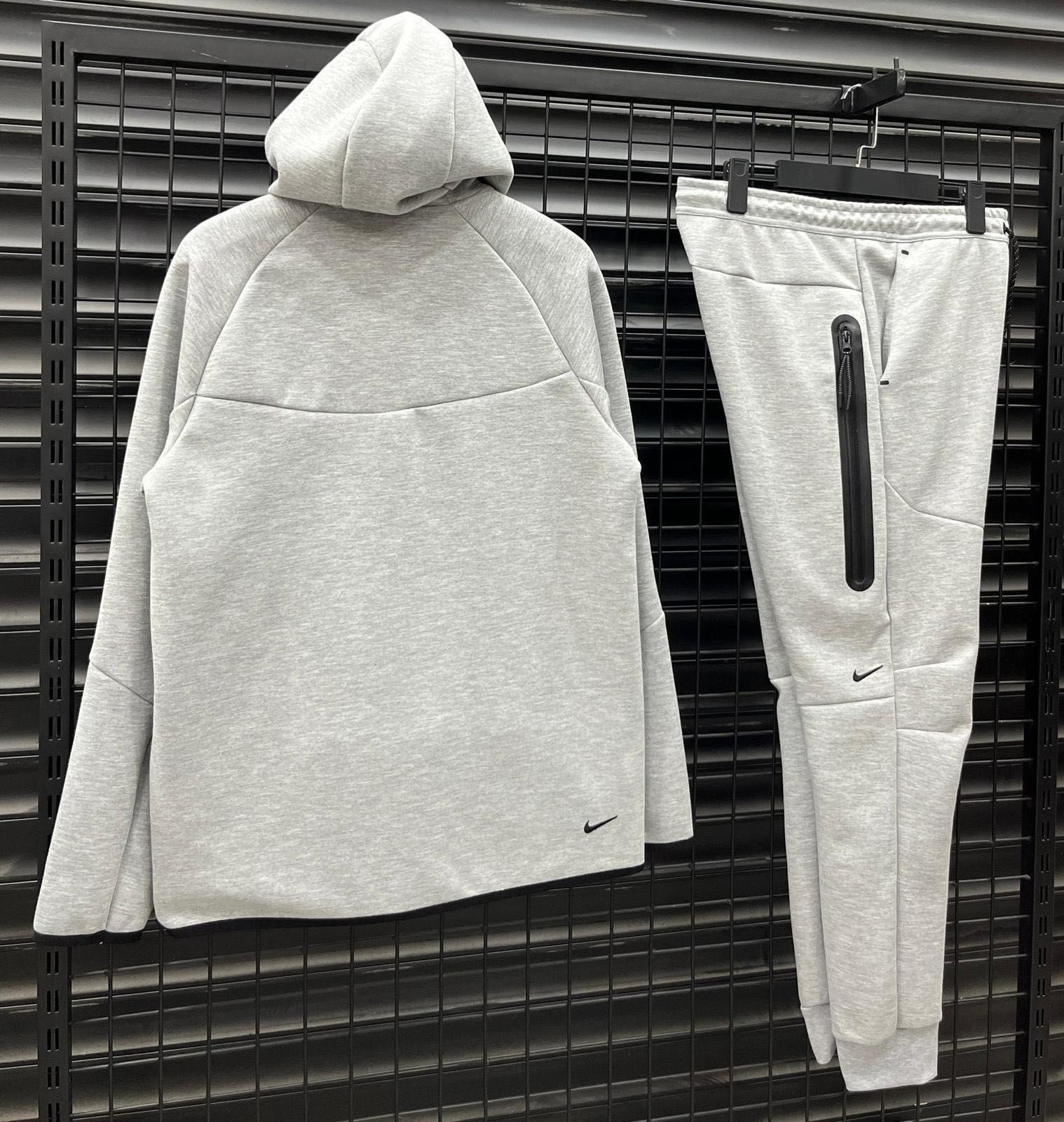 nike tech fleece
