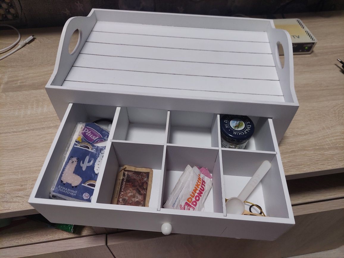 Поднос с выдвижным ящиком из 7 секций,30×20×8 см
