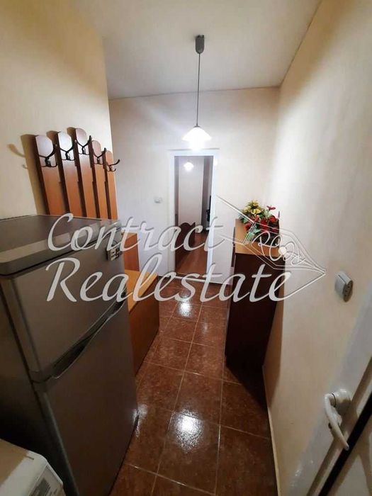 Дава се под наем Тристаен апартамент в Варна, Цветен квартал - 70 кв.м за 408 € - Снимка #3