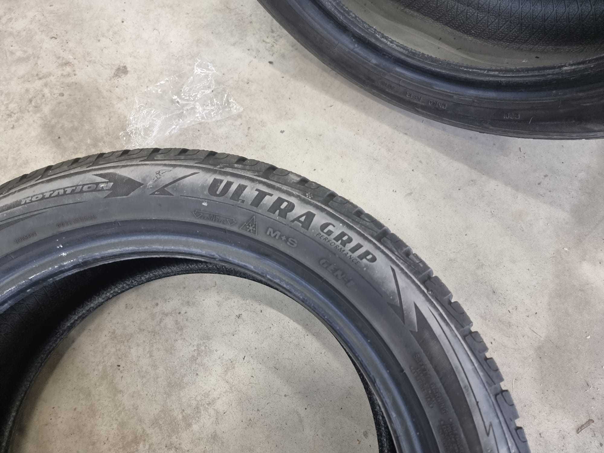 2 Anvelope de IARNA 225.50.17 'Goodyear' ; stare buna