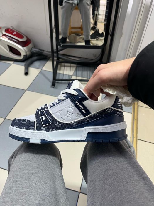 Adidasi lv (louis vuitton)