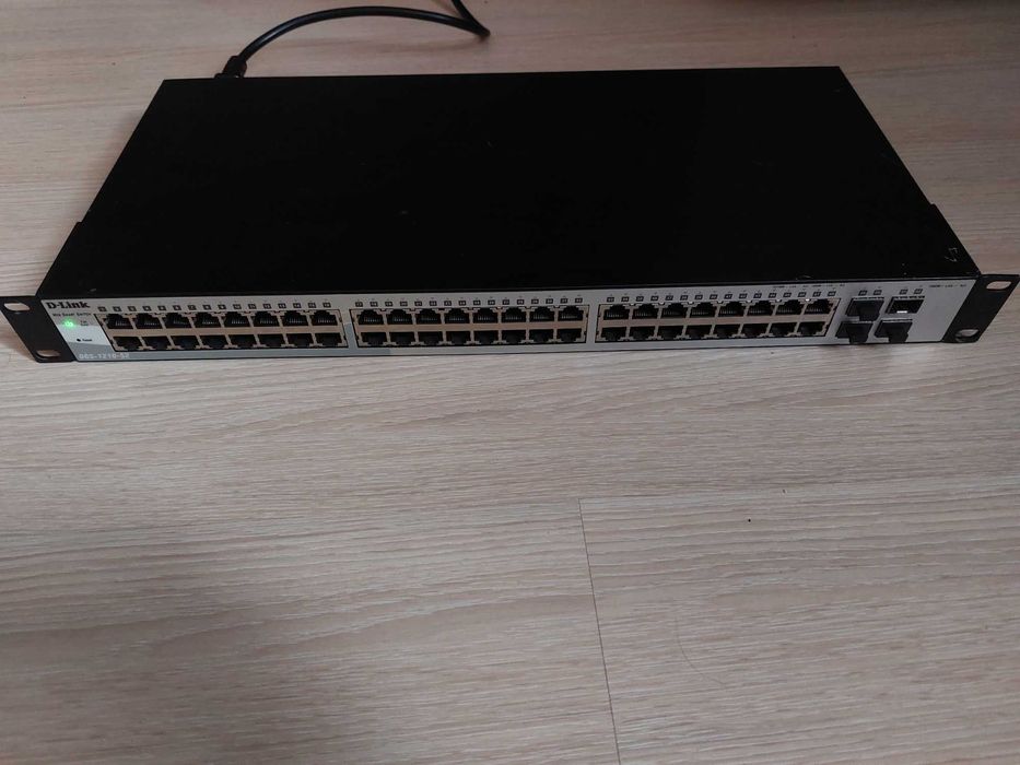 Продавам Switch D-Link DGS-1210-52