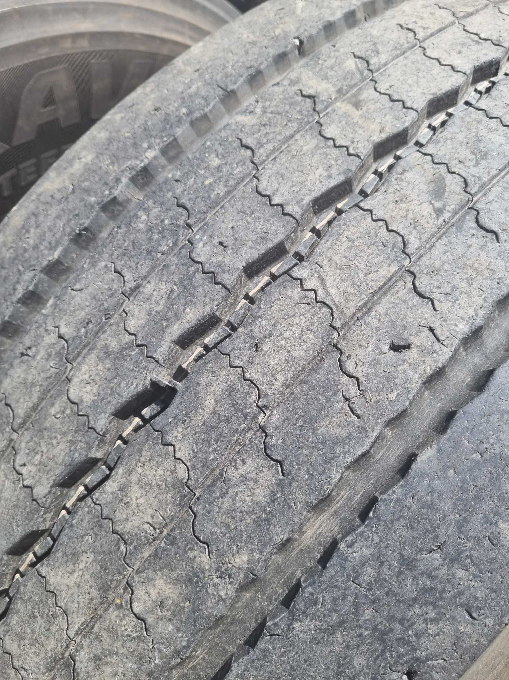 Cauciucuri/anvelope camion 385/65/22,5 Bridgestone fata si vagon