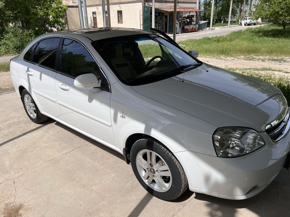 Chevrolet Lacetti 2013 3 позиция