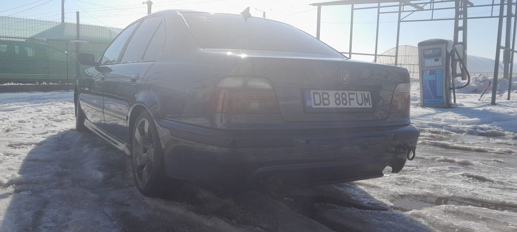 Vând mașina BWN e39