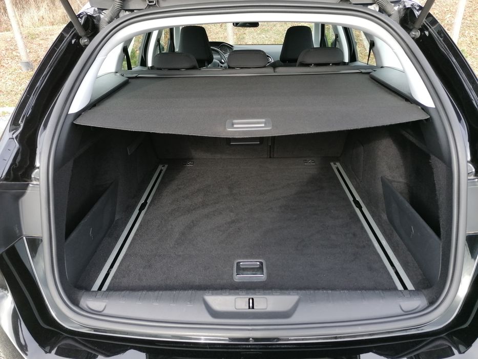 Vând Peugeot 308 Allure 1.6 Hdi Euro 6 Full Led Navi Panorama