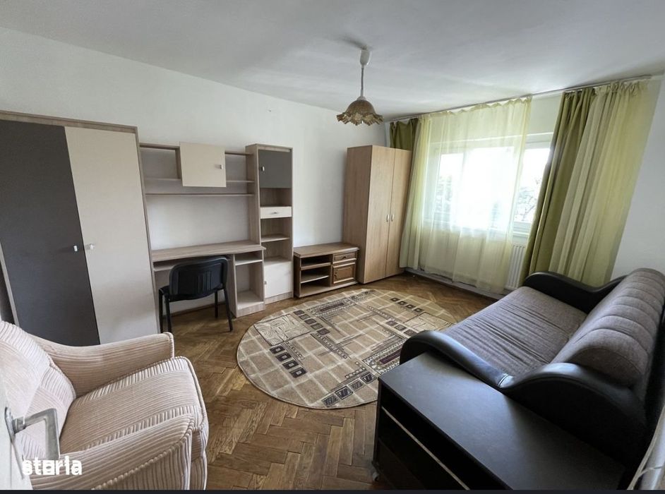 Gheorghe Lazar-Piata700 2 camere-Centrală Proprie-280 Euro