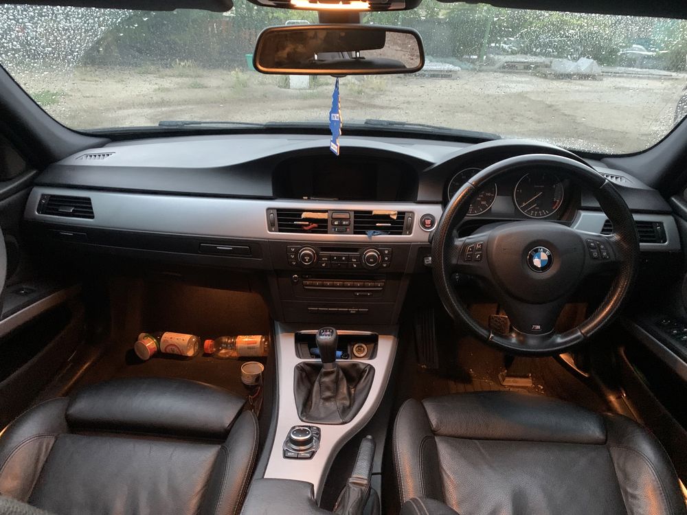 Продаваме на части бмв е90 320д 184кс bmw e90 320d 184hp