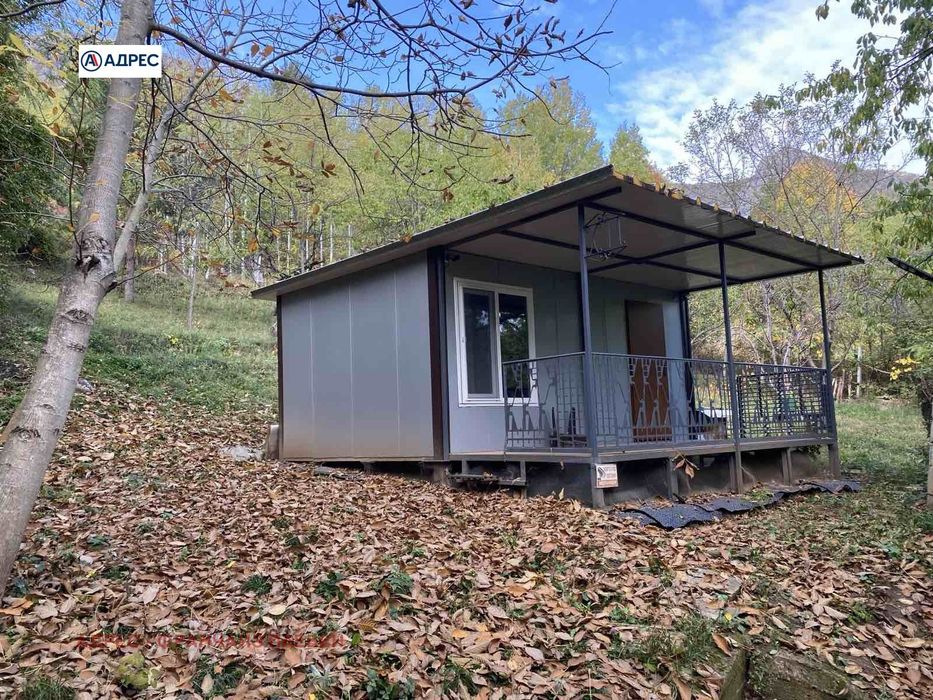 Парцел в Враца, област-с.Паволче площ 795 цена 18918