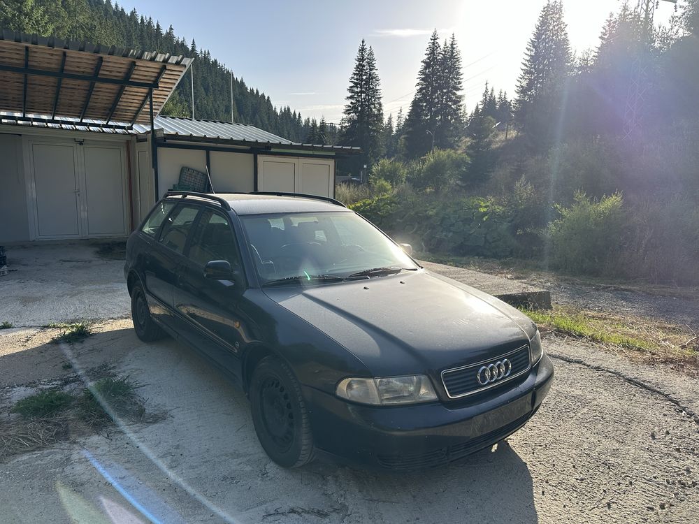 Audi A4 B5 1.8i На Части