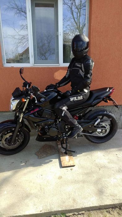 Yamaha xj6n (2011)