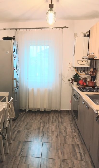Vând apartament 2 camere Șelimbar