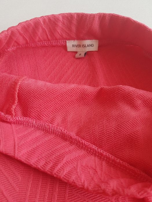 Fusta mini River Island si Gentuta neagra de ocazie