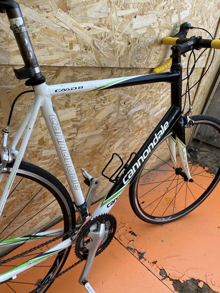 Bicicleta cursiera cannondale caad8 roti 28” cadru aluminiu marimea 61