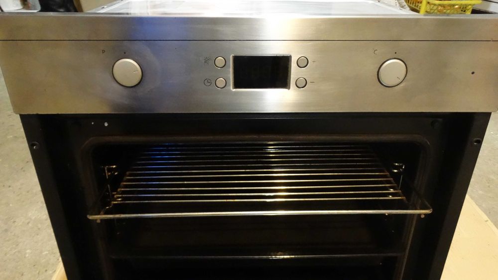 Фурна за вграждане BEKO