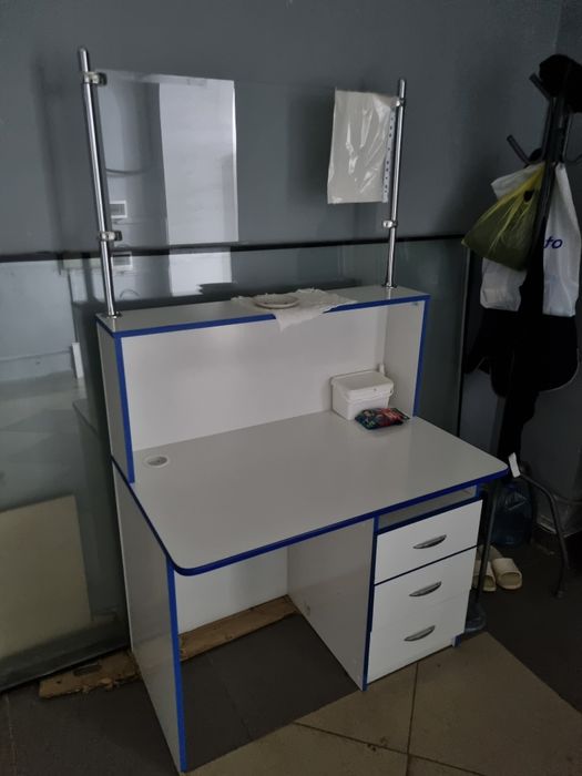 Мебель для магазина/аптеки