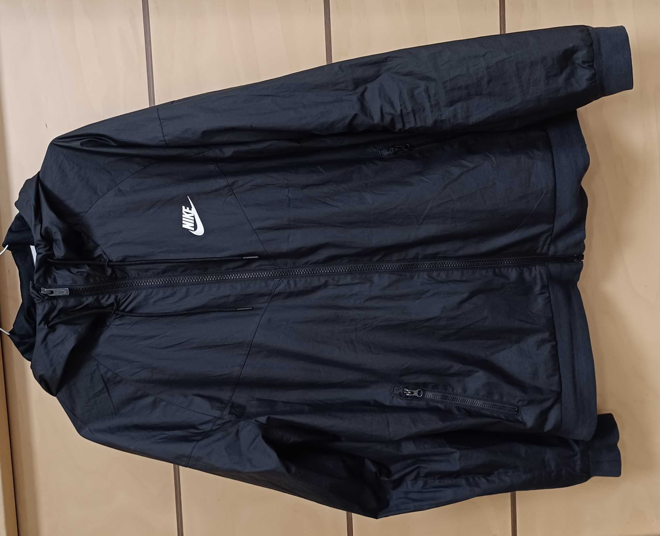 Nike Sportswear Windrunner-Много Запазено