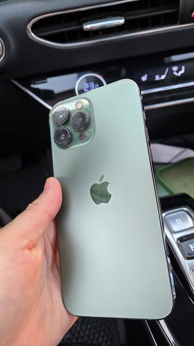 Продам айфон 13 promax на 256 gb