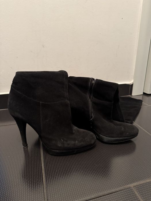 Cizme piele intoarsa