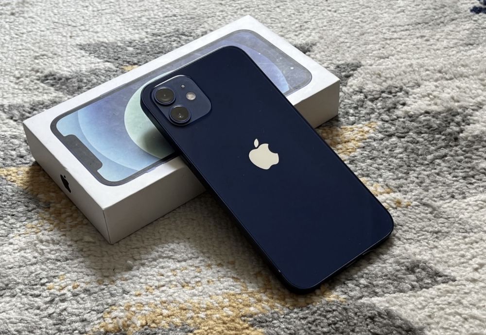 Iphone 12; Blue; 64 GB