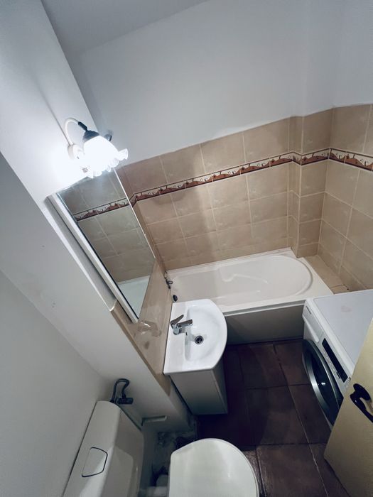 Vand garsoniera micalaca