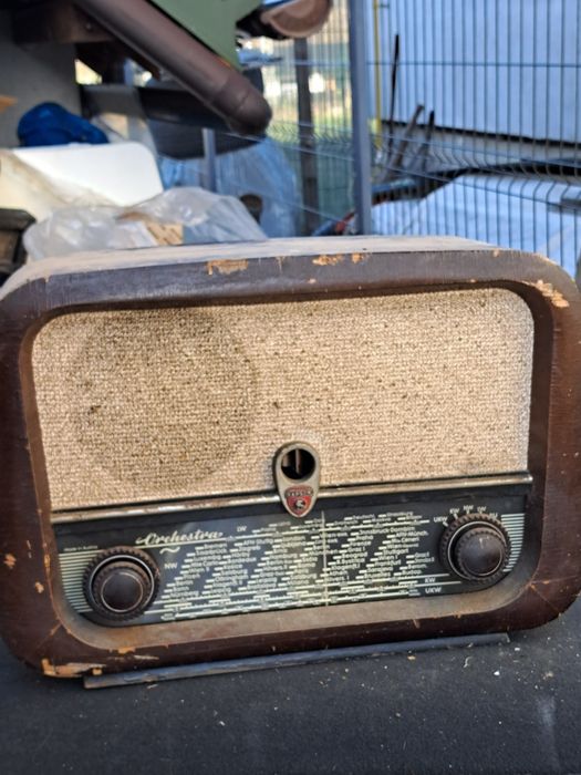 Radio lampi radio vechi  decor  defect