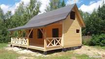 Case din structura de lemn si lambriu