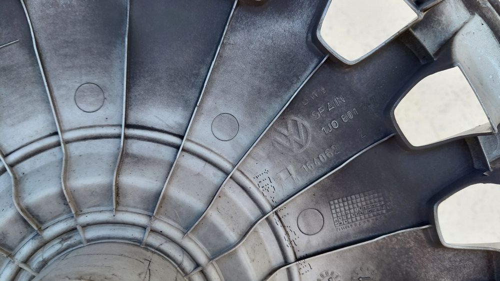 Тасове за VW 15"