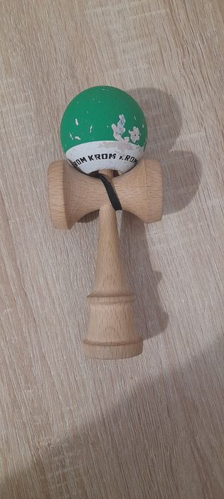 Krom Kendama Pop Lol RUBBER ORIGINAL