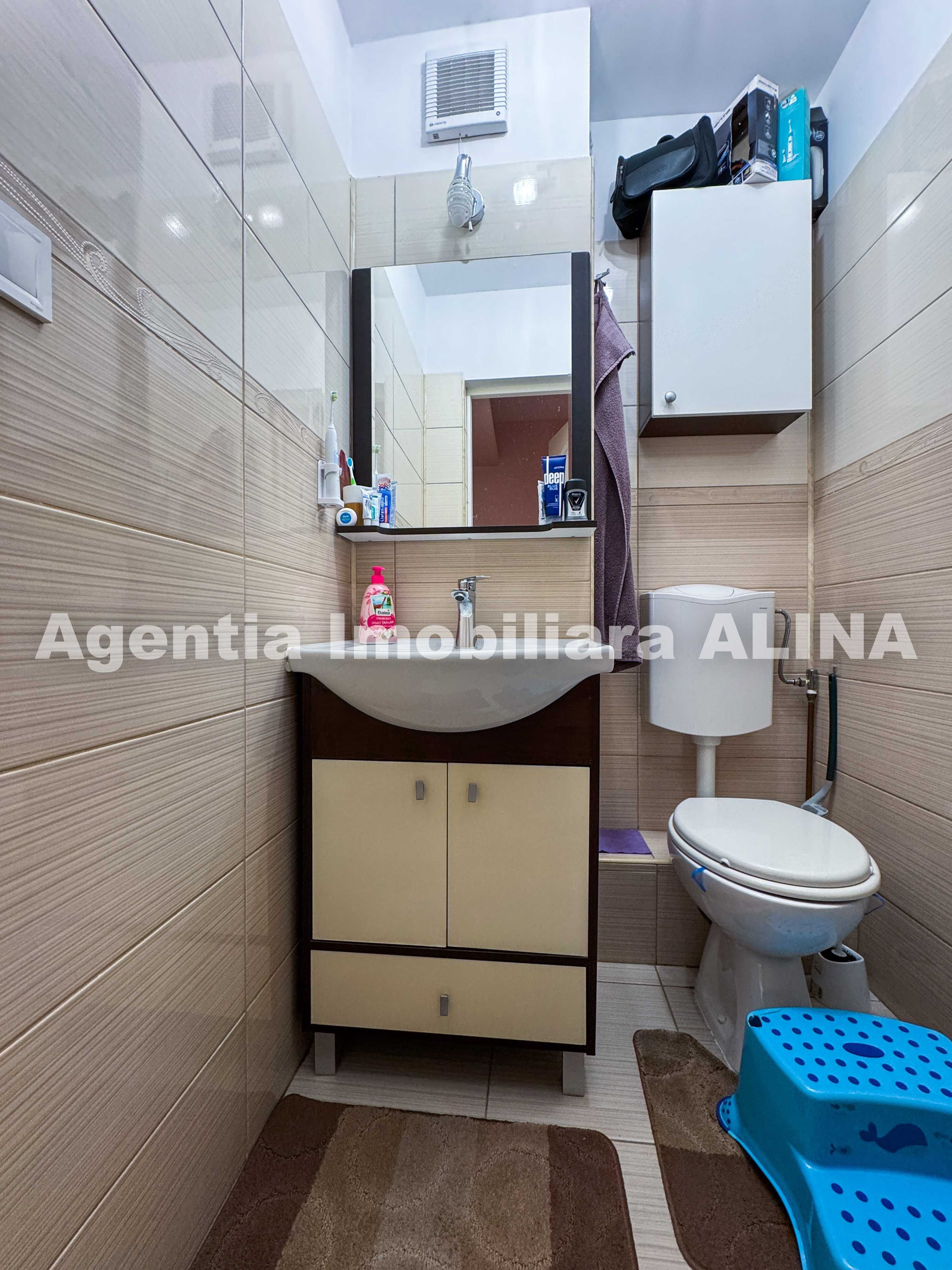 Apartament 3 camere in Deva, zona Astoria, 70 mp, decomandat, etaj 3