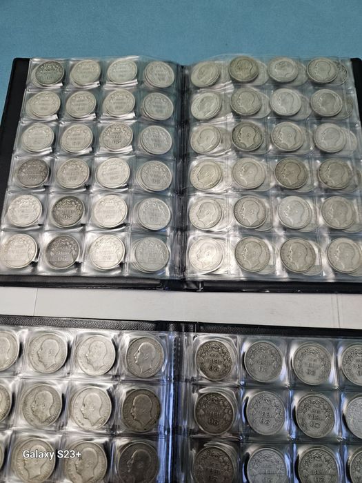 Продавам 500 броя сребърни монети 20 лева от 1930 година.