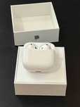 Apple AirPods 4 (MXP93ZM/A) cu Active Noise Cancellation
