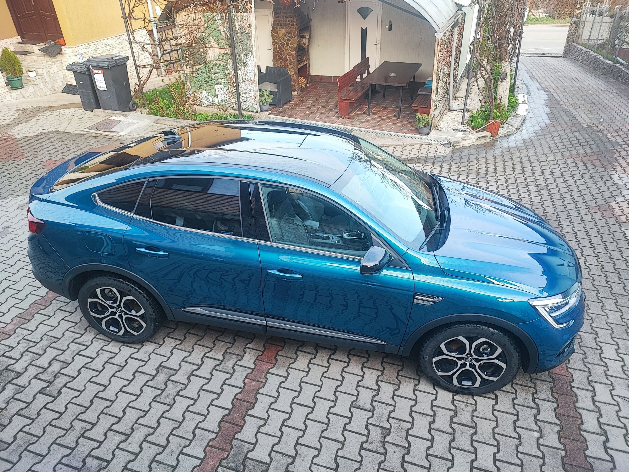 Renault Arkana Techno E-Tech full hybrid 145, 15000 km, garanție 2026