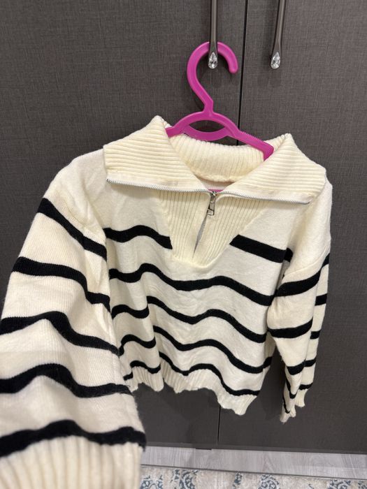 Свитер на полузамке