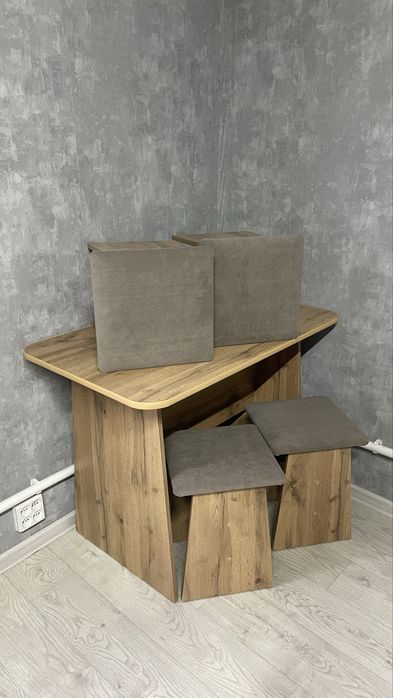 РАСПРОДАЖА! Обеденная зона комплект (кухонный стол, 4 табуретки)