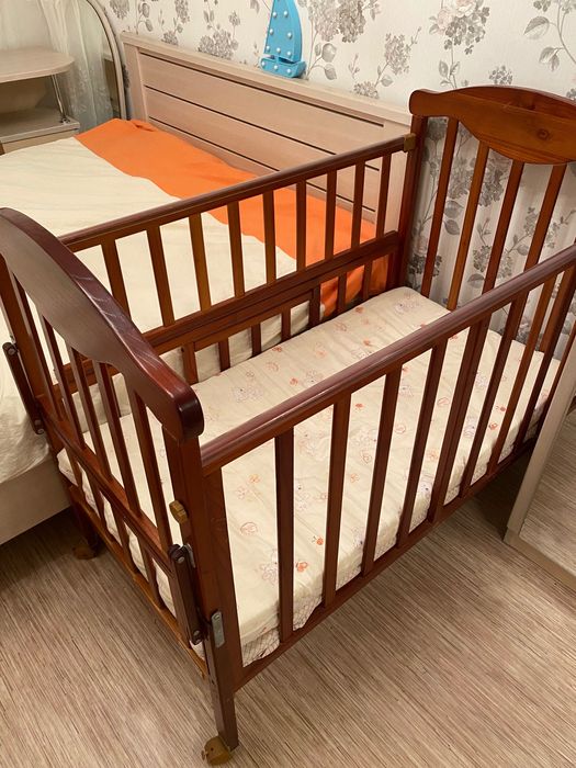 Кроватка детская