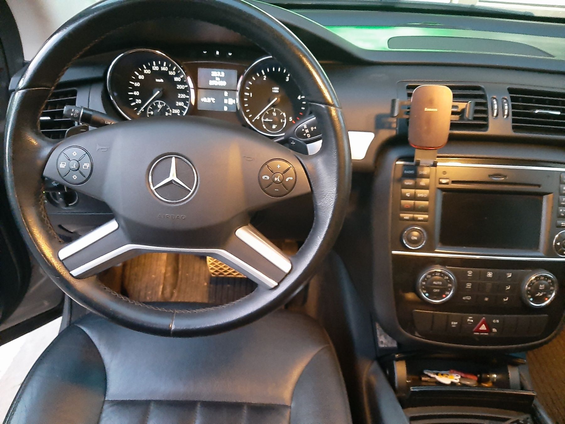 Mercedes R320 4Matic