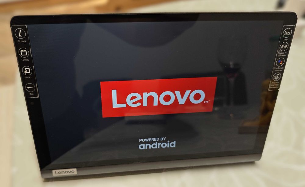 Lenovo Yoga Smart Tab модел YT-X705L Таблет + клавиатура с мишка