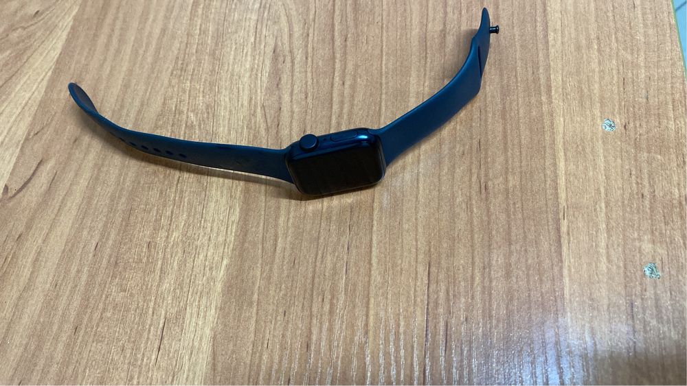 Apple Watch SE (GPS, 2‑го поколения)
