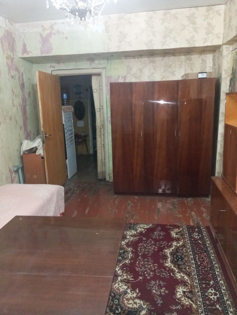 Комната в центре.Метро Абдулла Кодирий,Ц-4.С обстановкой.1 человеку