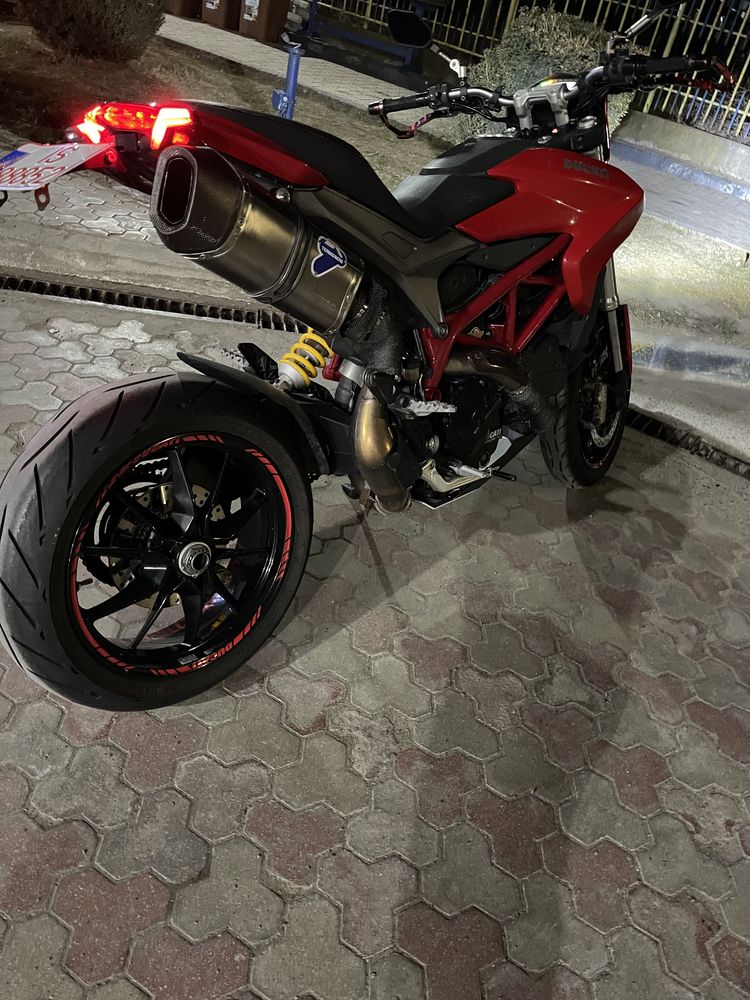 Ducati hypermotard 821/Variante