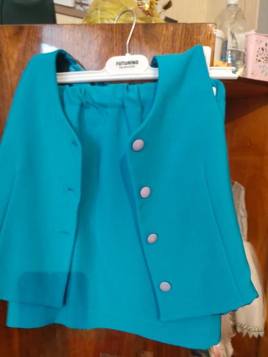 Продам  нарядные платья