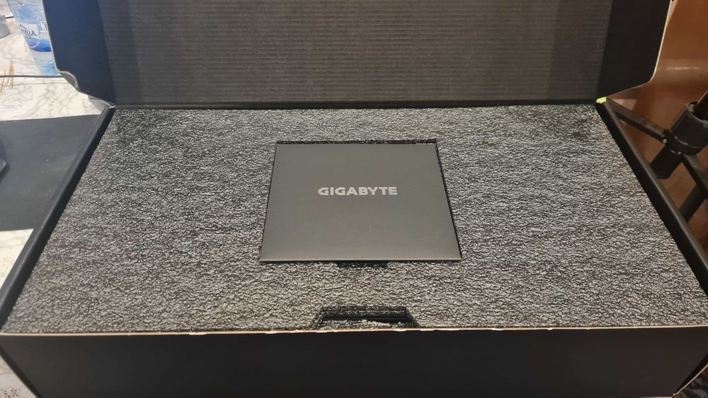 Новая Видеокарта GIGABYTE GeForce RTX 5070 GAMING OC 12G Запечатанная.