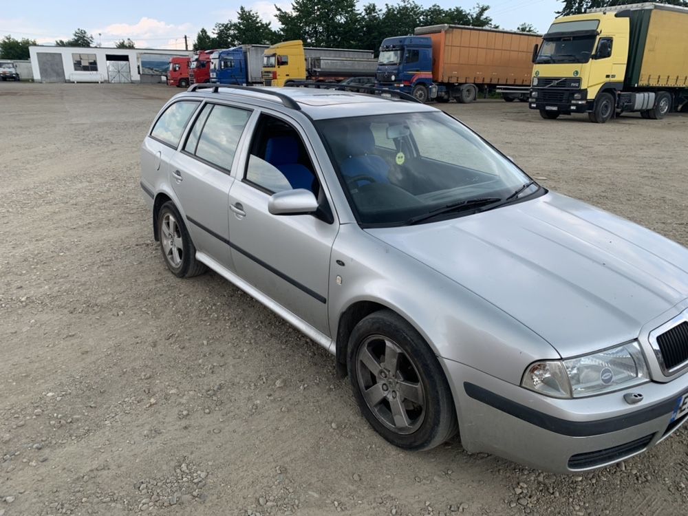 Dezmembrez Skoda Octavia 1 facelift