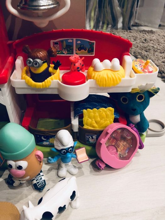 Fisher Price Fermă animale interactivă