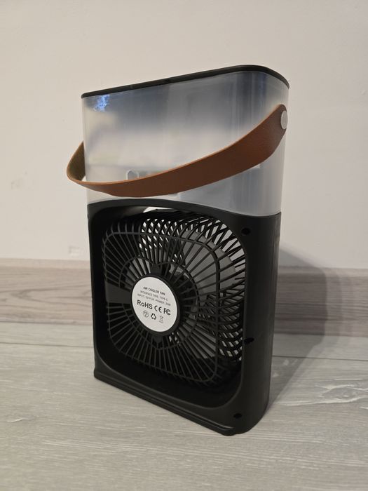 Vand ventilator cu gheață