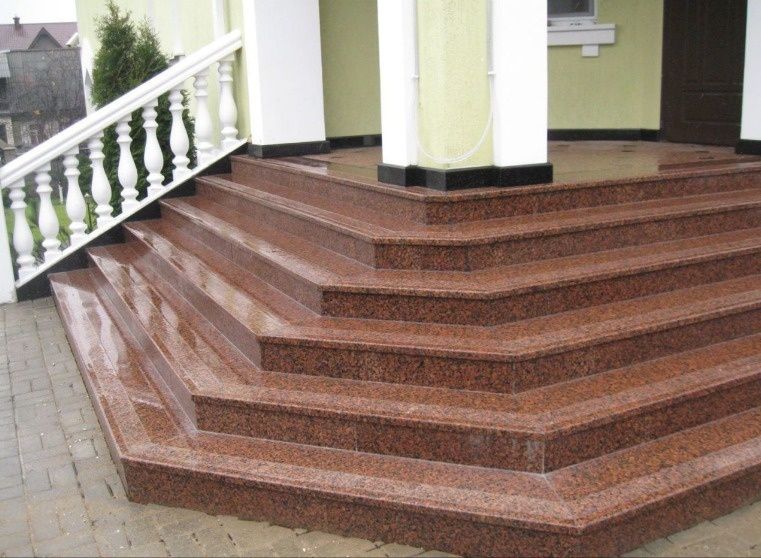 Glafuri din  marmura, granit,scări blaturi,șeminee